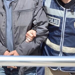 antalyada 6 zanli nitelikli yagma sucundan tutuklandi eNVVQR1v