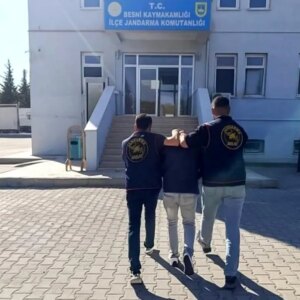 uyusturucu suclusu yakalandi KERJbvBX