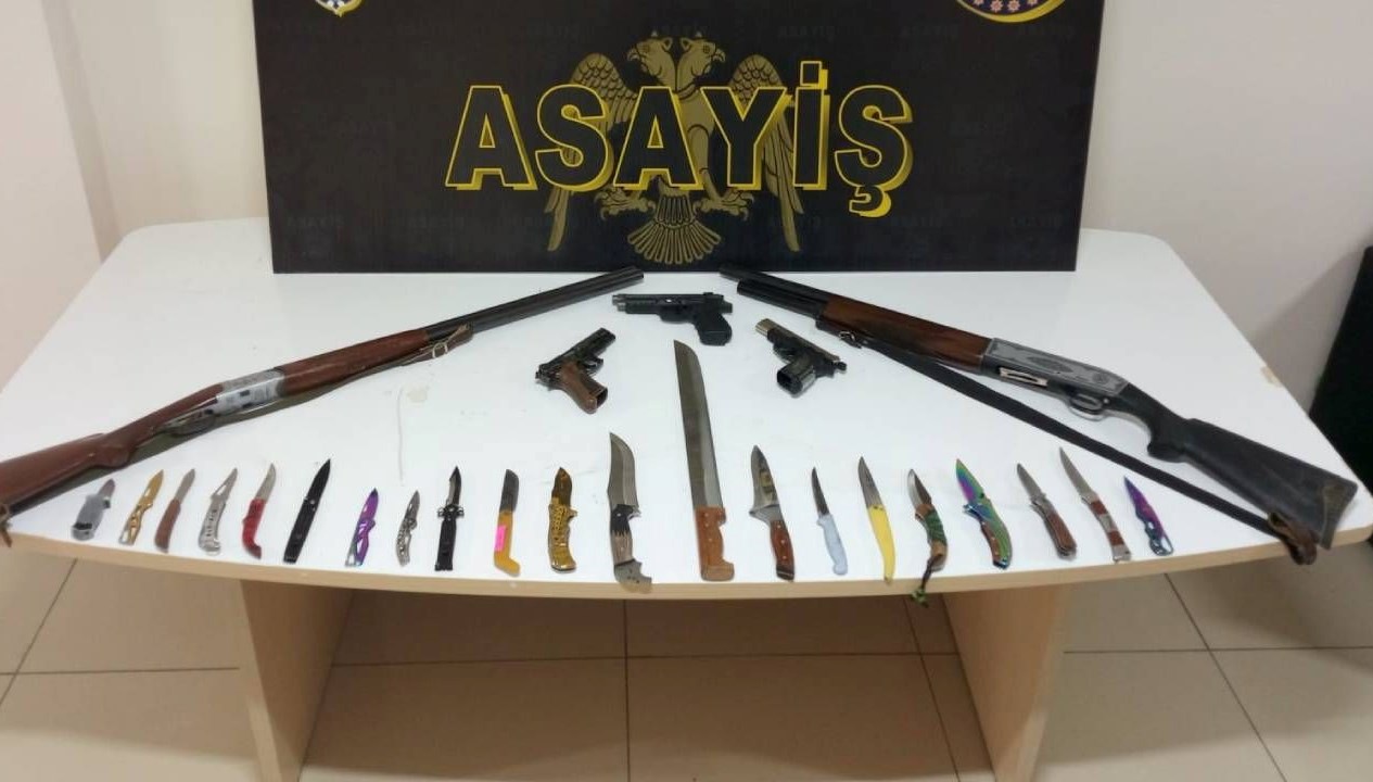 karamanda cesitli suclardan aranan 51 kisi yakalandi 3bwlud9e