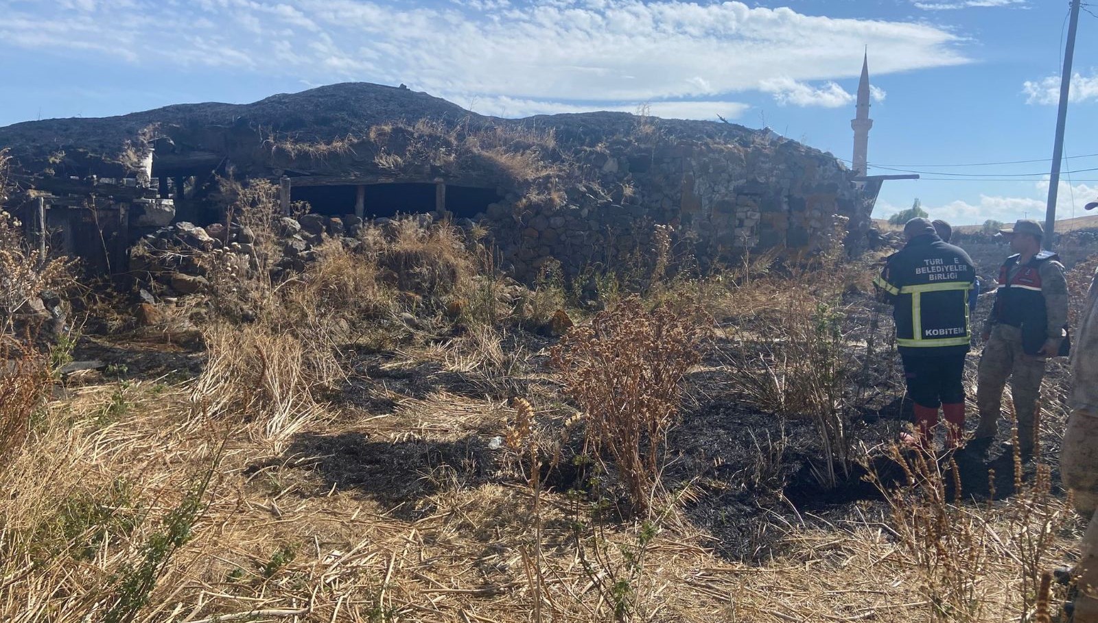 metruk binada korkutan yangin 1wvis3ep