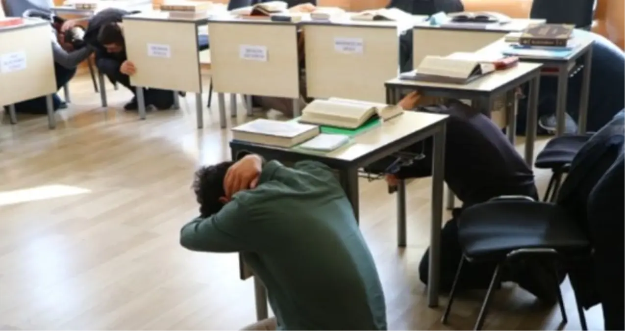 13 ekim okullarda deprem tatbikati saat kacta yapilacak okullarda deprem tatbikati nasil yapilacak qezIFyFh.jpg