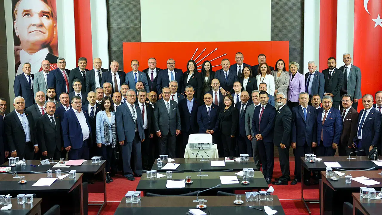 chp aydin meclis grubundan ozgur ozele ziyaret aLTsprUR