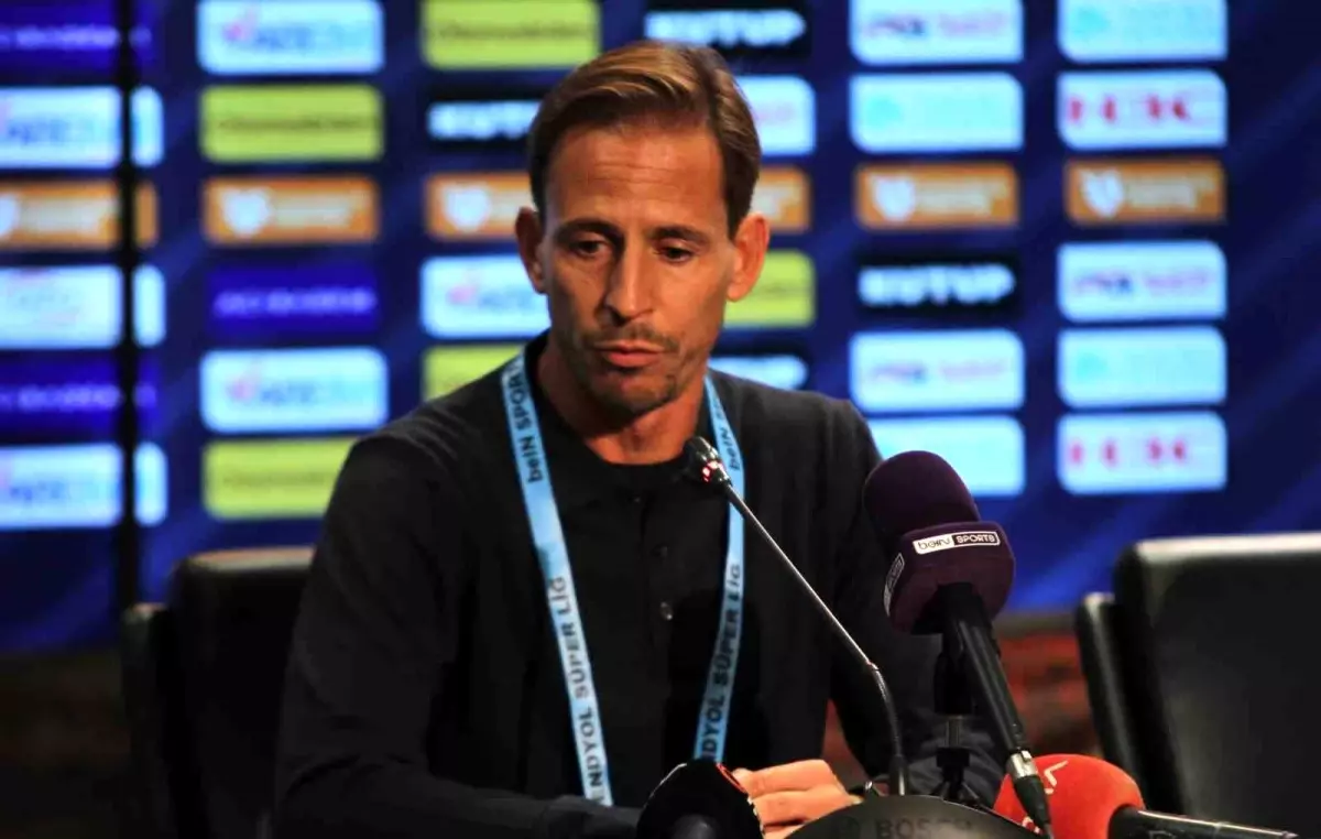 pereiradan sert elestiri Cr7jRWX5