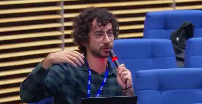 ab toplantisinda gazze sorusu soran gazeteci isinden oldu pWbOtH21.png